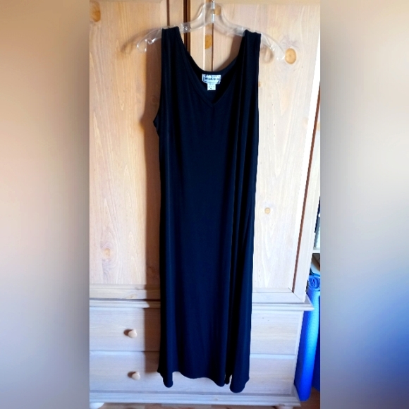 california krush Dresses & Skirts - Black maxi dress